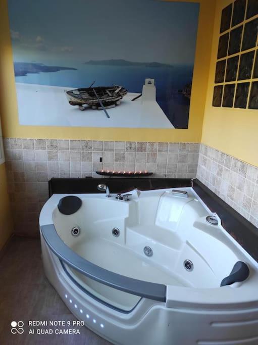 Coqueto Alojamiento Con Banera De Hidromasaje Διαμέρισμα Ταραγόνα Εξωτερικό φωτογραφία